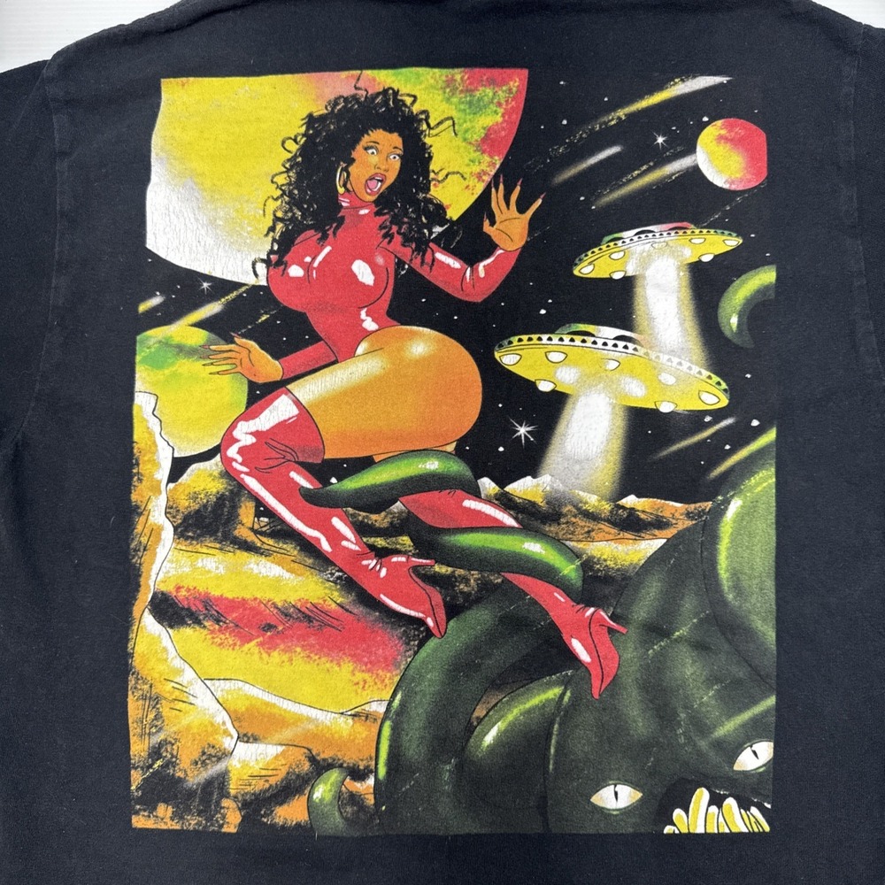 Nicki Minaj Abduction Shirt - Medium Black/Red  Sci Fi Art Tee 2021 Graphic